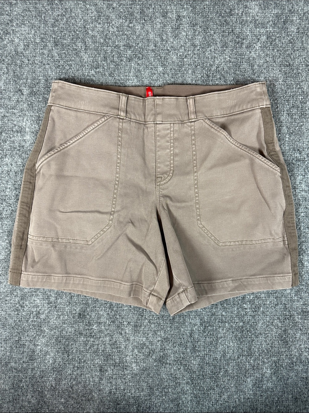 SPANX Stretch Twill Short 6” Women’s Size Large - Picture 3 of 6